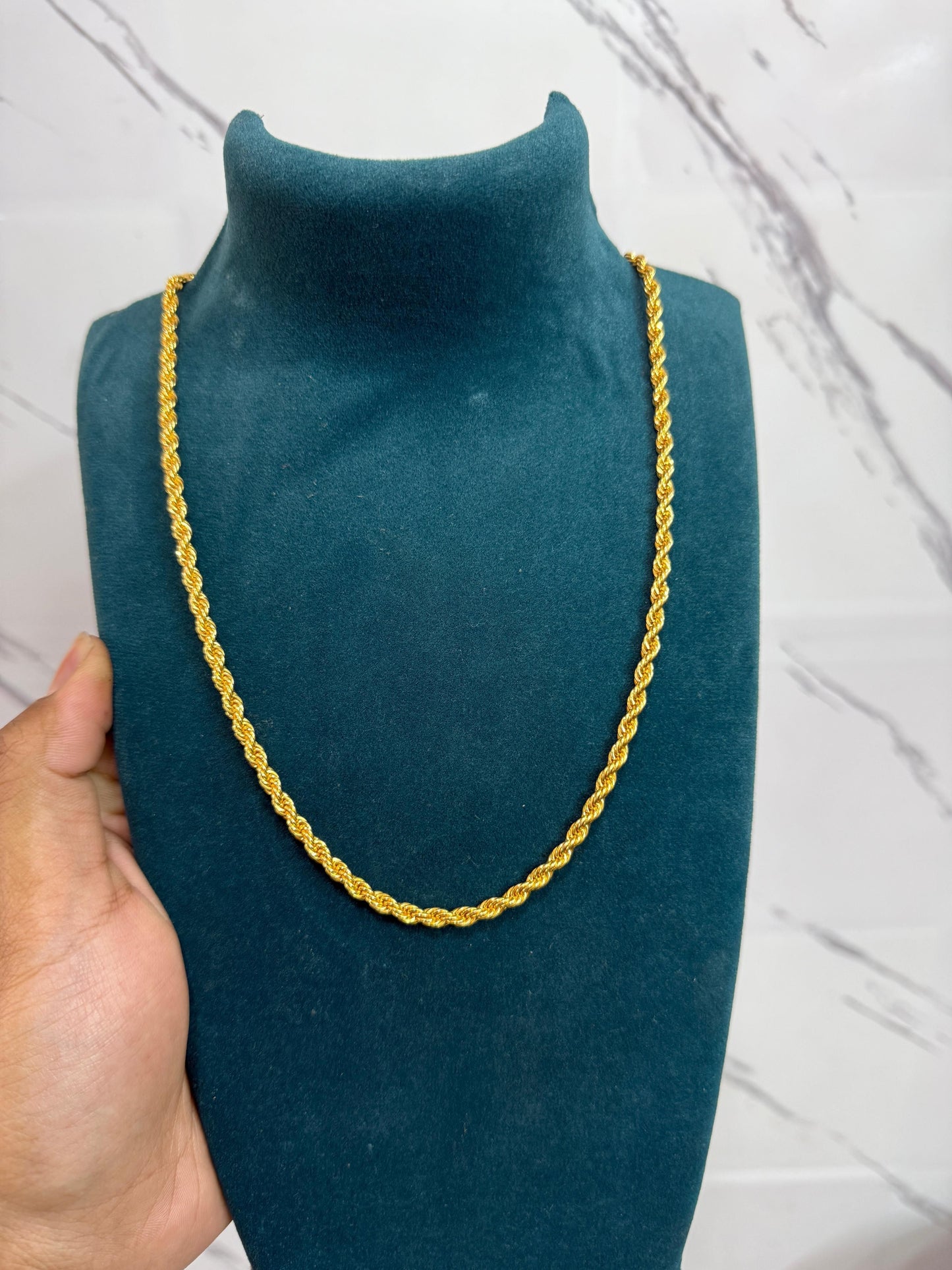 Men's Golden Rope Chain.